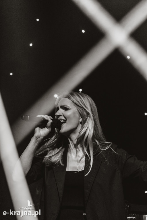 Niebo nad jeziorem - koncert premierowy w Fabryce Lloyda