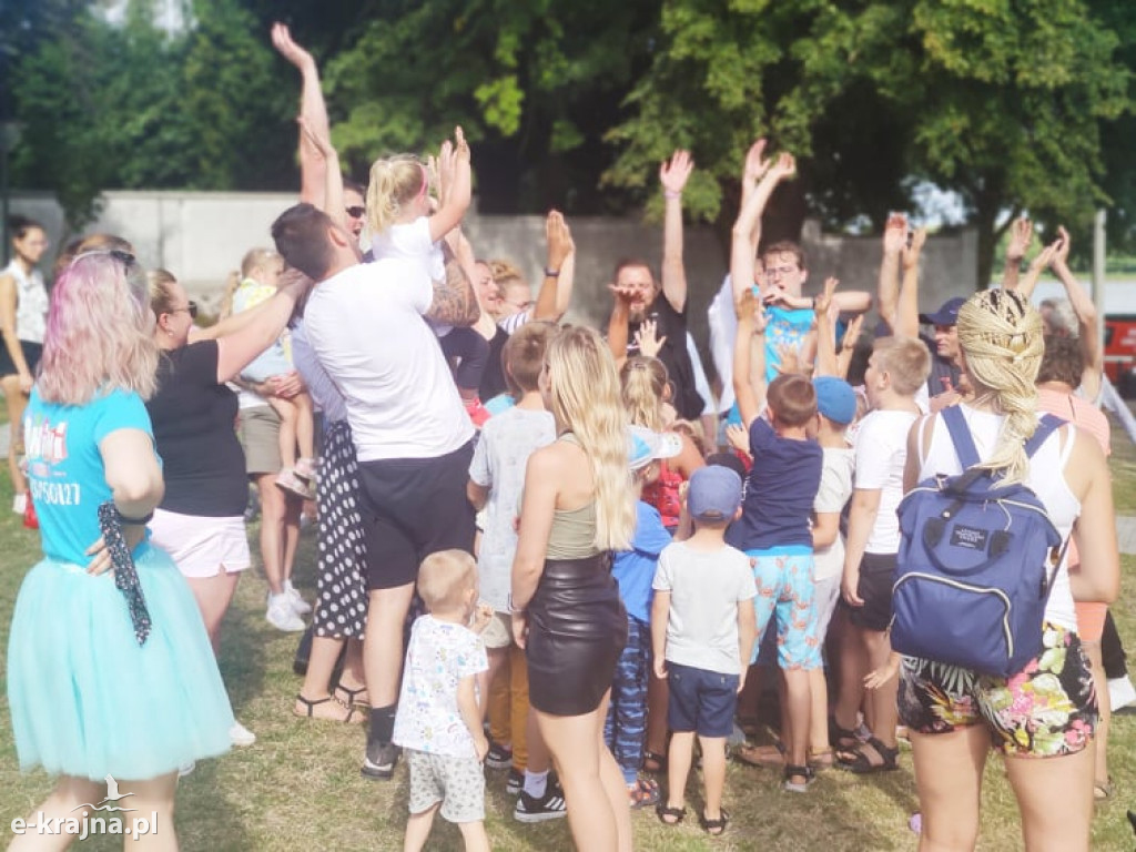 Piknik w Mieście nad Jeziorem ze szczepieniem w tle
