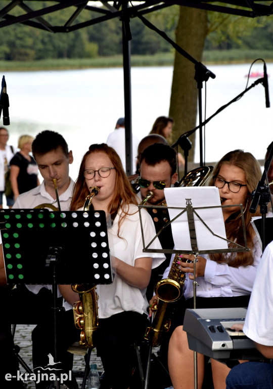 Bitwa na trąby, klarnety i inne instrumenty dęte w Więcborku