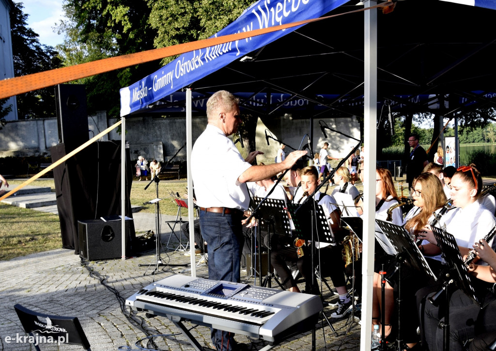 Bitwa na trąby, klarnety i inne instrumenty dęte w Więcborku
