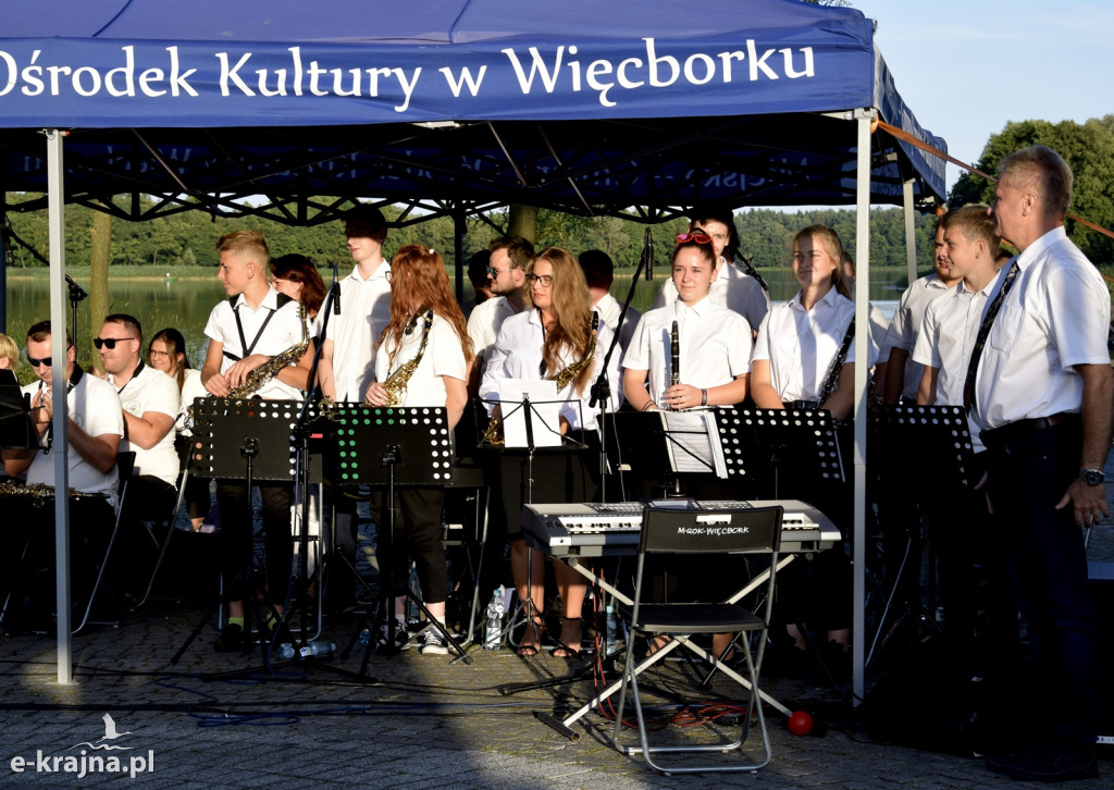 Bitwa na trąby, klarnety i inne instrumenty dęte w Więcborku