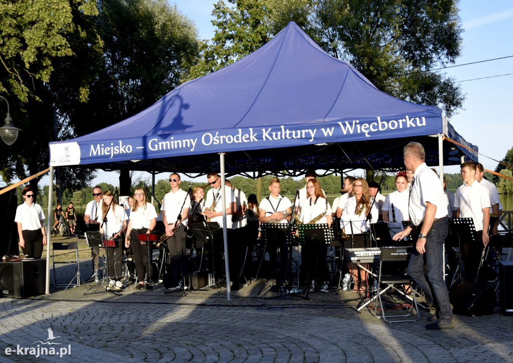 Bitwa na trąby, klarnety i inne instrumenty dęte w Więcborku