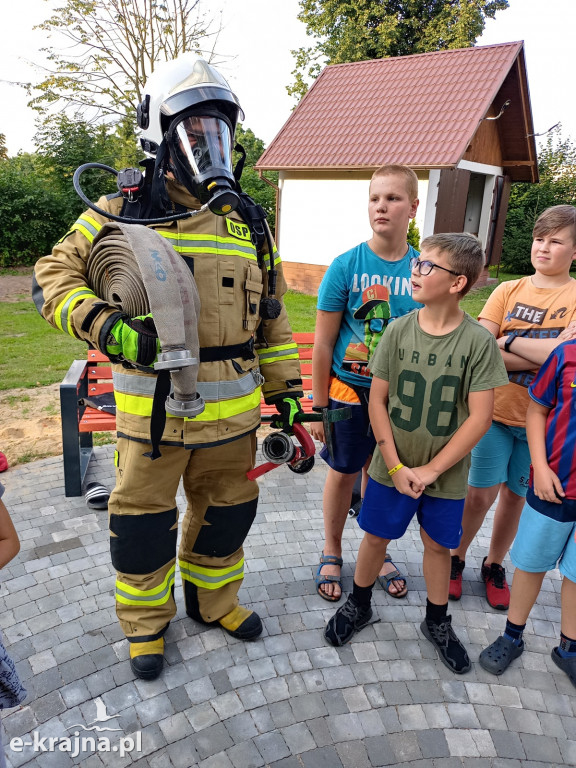Skupi NAS ciepły ognia blask