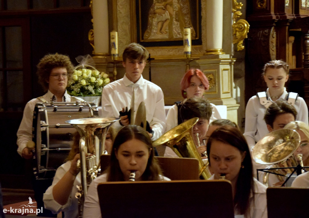 Koronowo: Koncert Młodzieżowej Orkiestry Dętej Kujawia w przeddzień beatyfikacji