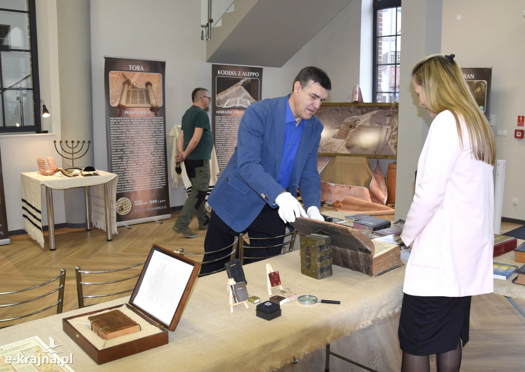 Biblia na przestrzeni wieków