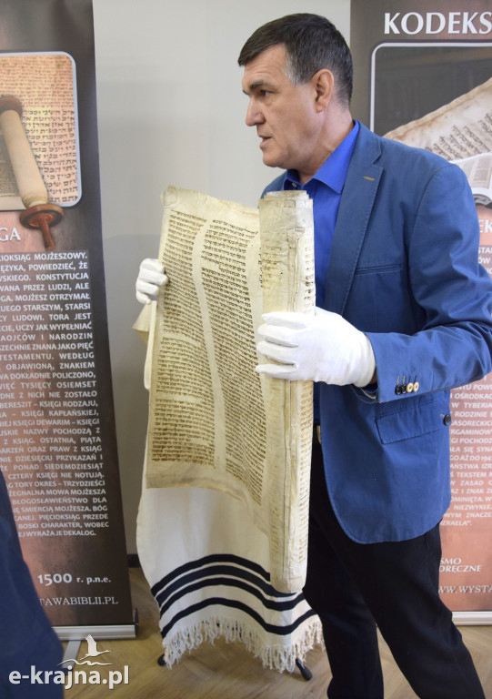 Biblia na przestrzeni wieków