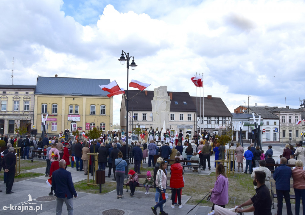 Witaj Maj! Piękny Maj! U Polaków błogi raj!