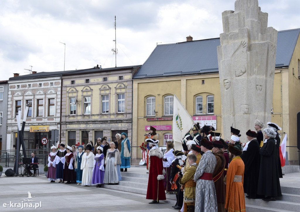 Witaj Maj! Piękny Maj! U Polaków błogi raj!
