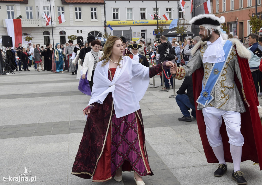 Witaj Maj! Piękny Maj! U Polaków błogi raj!