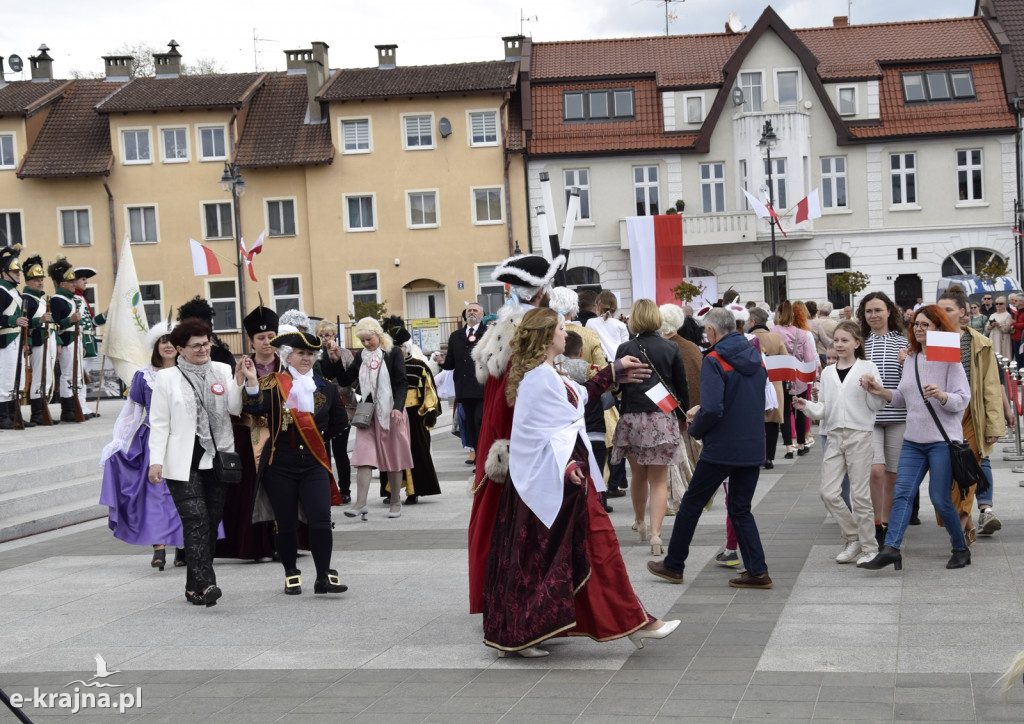 Witaj Maj! Piękny Maj! U Polaków błogi raj!