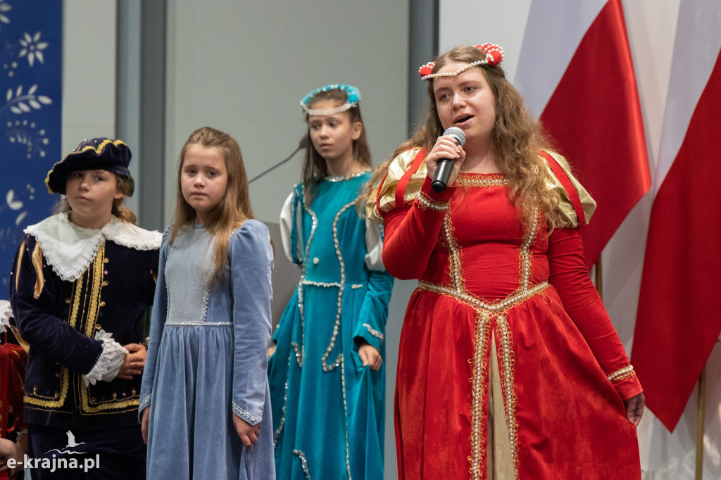 Uroczyste obchody Dnia Matki w Urzędzie Wojewódzkim