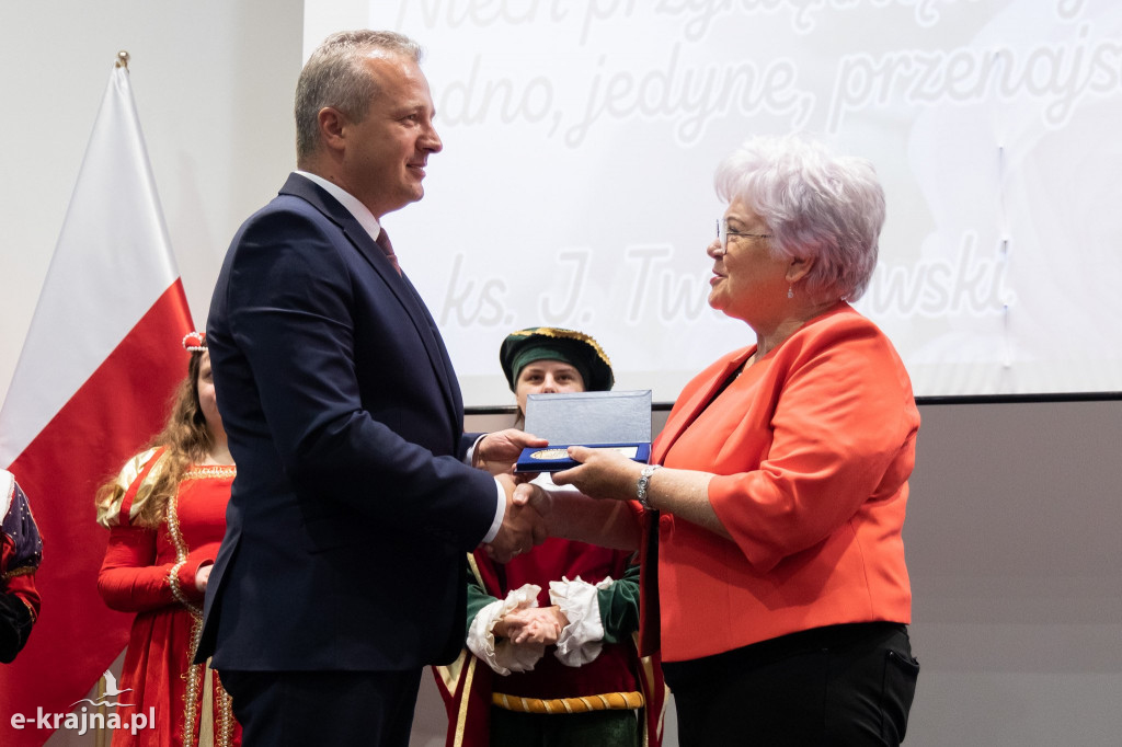 Uroczyste obchody Dnia Matki w Urzędzie Wojewódzkim