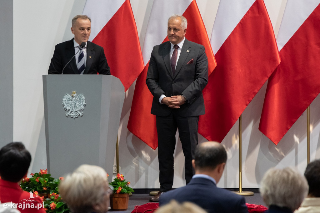 Uroczyste obchody Dnia Matki w Urzędzie Wojewódzkim