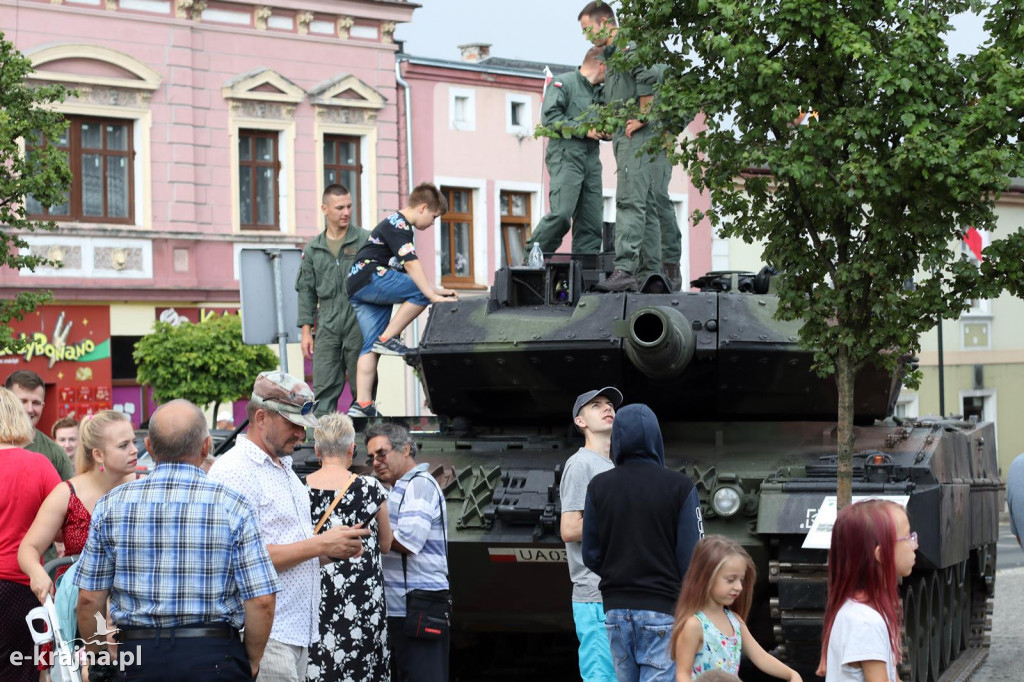 Piknik z okazji Święta Wojska Polskiego w Więcborku