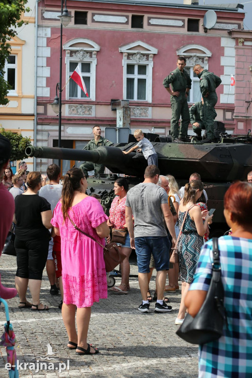 Piknik z okazji Święta Wojska Polskiego w Więcborku