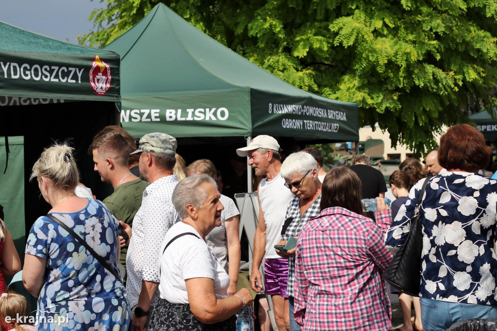 Piknik z okazji Święta Wojska Polskiego w Więcborku