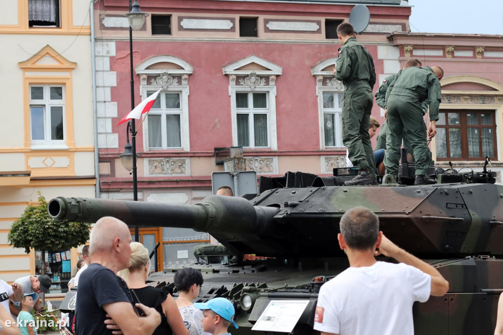 Piknik z okazji Święta Wojska Polskiego w Więcborku