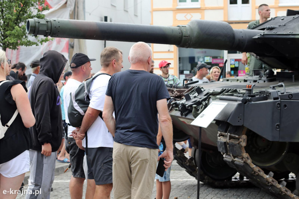 Piknik z okazji Święta Wojska Polskiego w Więcborku
