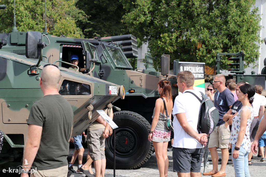 Piknik z okazji Święta Wojska Polskiego w Więcborku