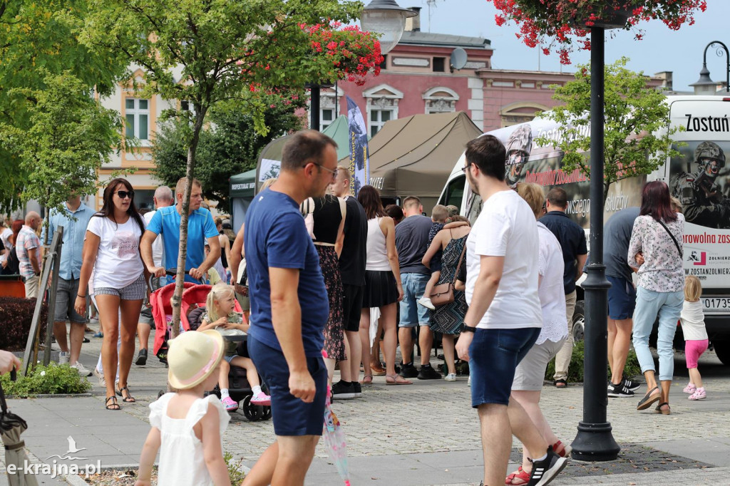 Piknik z okazji Święta Wojska Polskiego w Więcborku