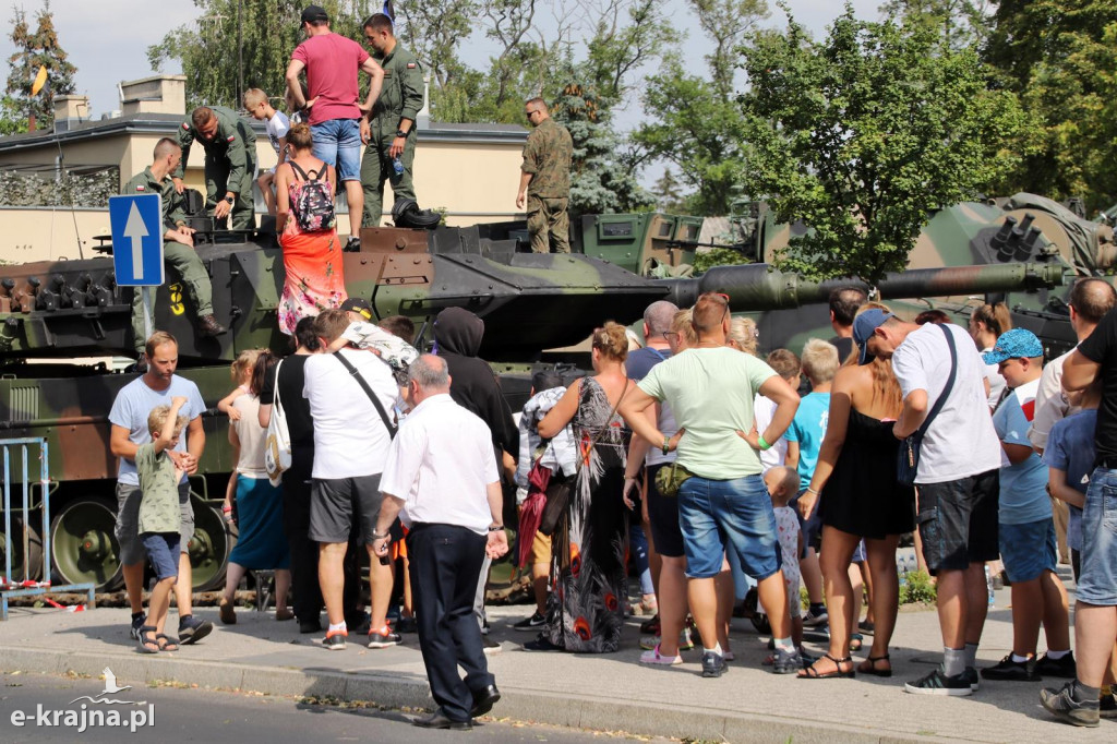 Piknik z okazji Święta Wojska Polskiego w Więcborku