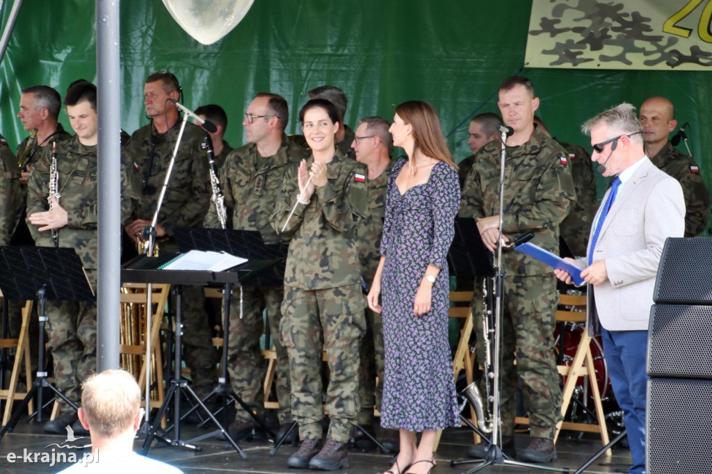 Piknik z okazji Święta Wojska Polskiego w Więcborku
