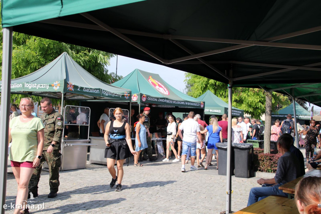Piknik z okazji Święta Wojska Polskiego w Więcborku