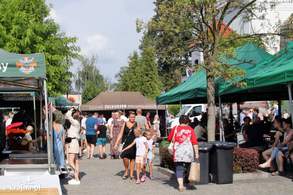 Piknik z okazji Święta Wojska Polskiego w Więcborku