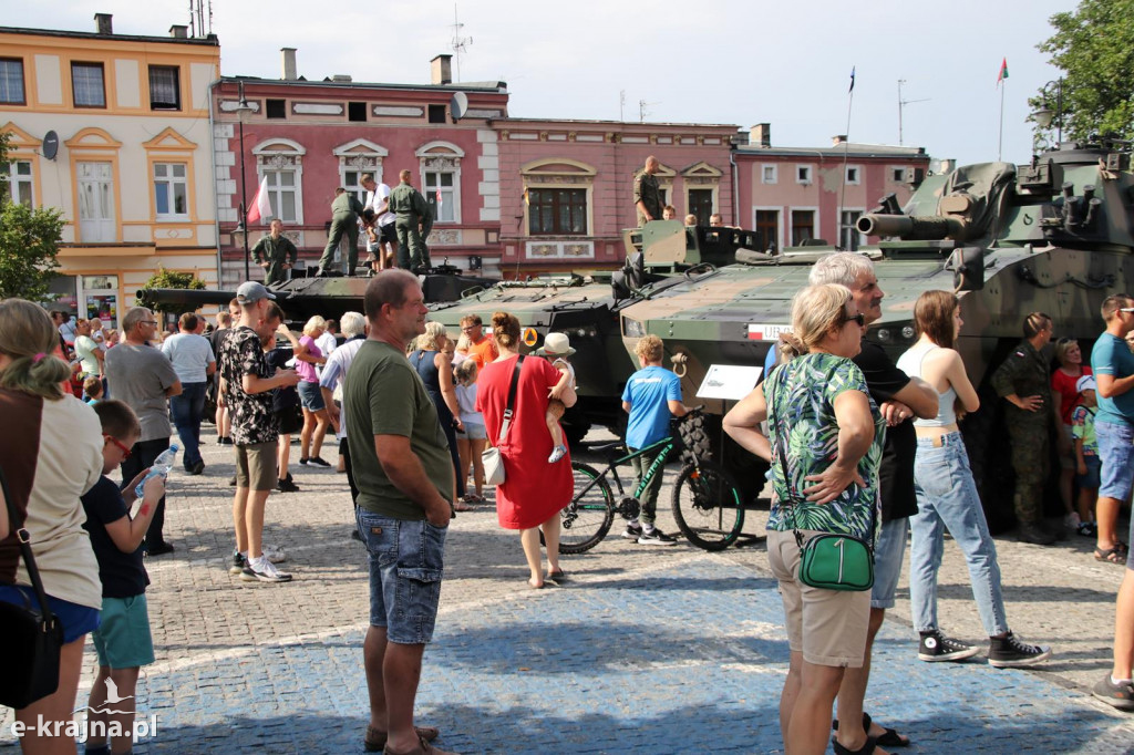Piknik z okazji Święta Wojska Polskiego w Więcborku