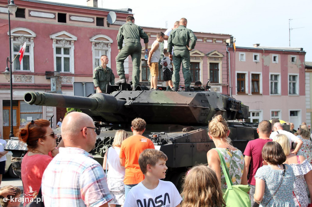 Piknik z okazji Święta Wojska Polskiego w Więcborku