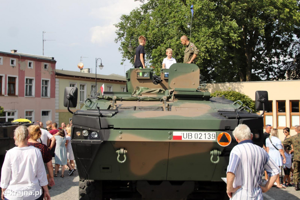 Piknik z okazji Święta Wojska Polskiego w Więcborku