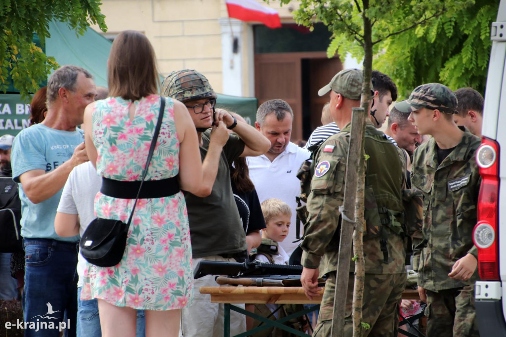 Piknik z okazji Święta Wojska Polskiego w Więcborku