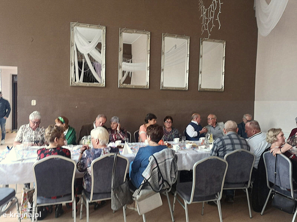 Międzynarodowy Dzień Kobiet Wiejskich – kabaretowo i z przytupem!