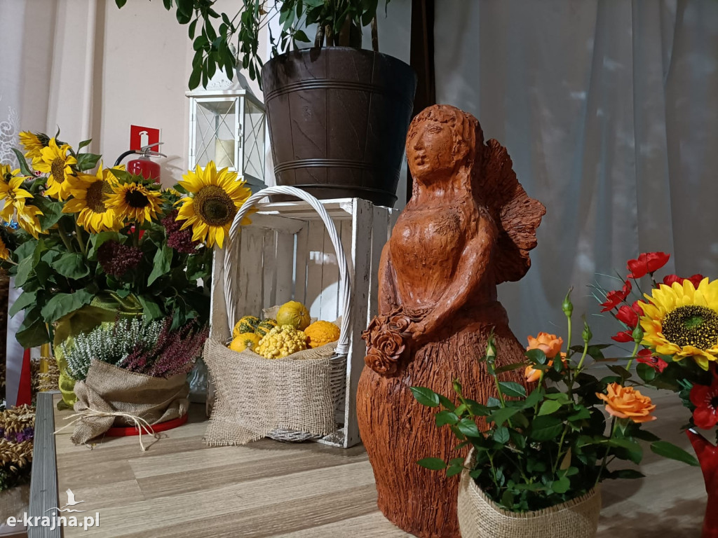 Międzynarodowy Dzień Kobiet Wiejskich – kabaretowo i z przytupem!