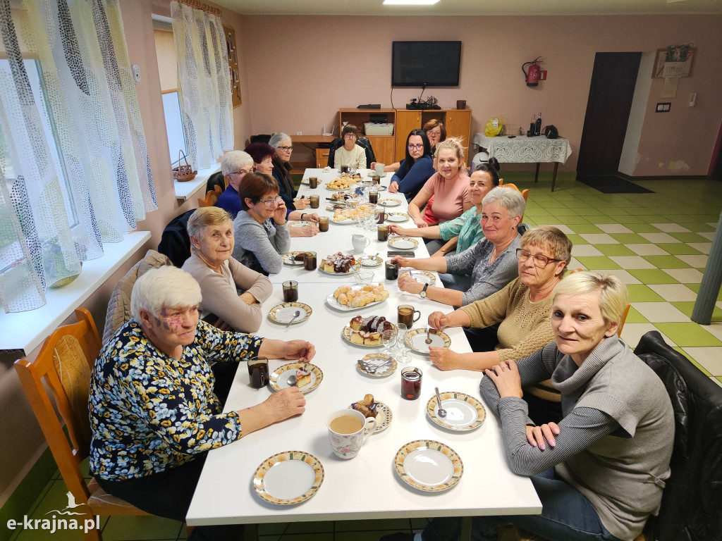 Międzynarodowy Dzień Kobiet Wiejskich – kabaretowo i z przytupem!