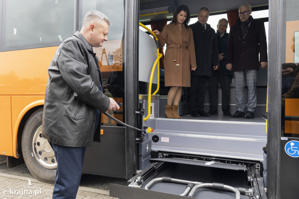 Nowy autobus w gminie Sośno dzięki rządowemu wsparciu