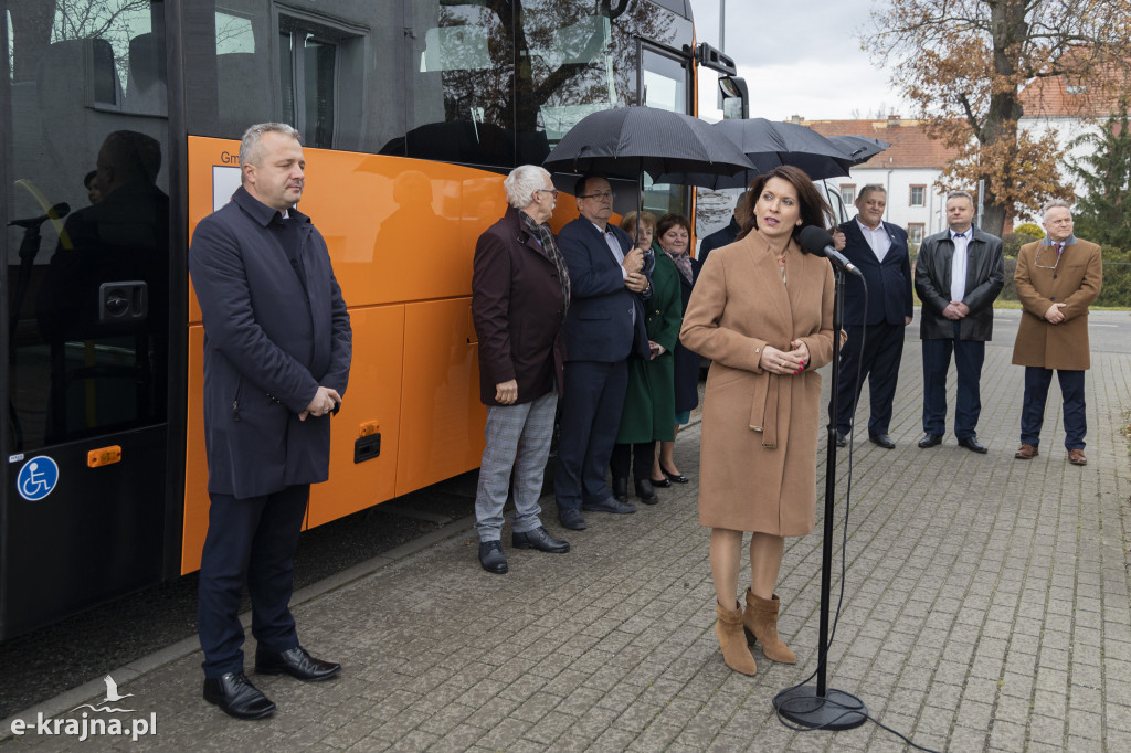 Nowy autobus w gminie Sośno dzięki rządowemu wsparciu