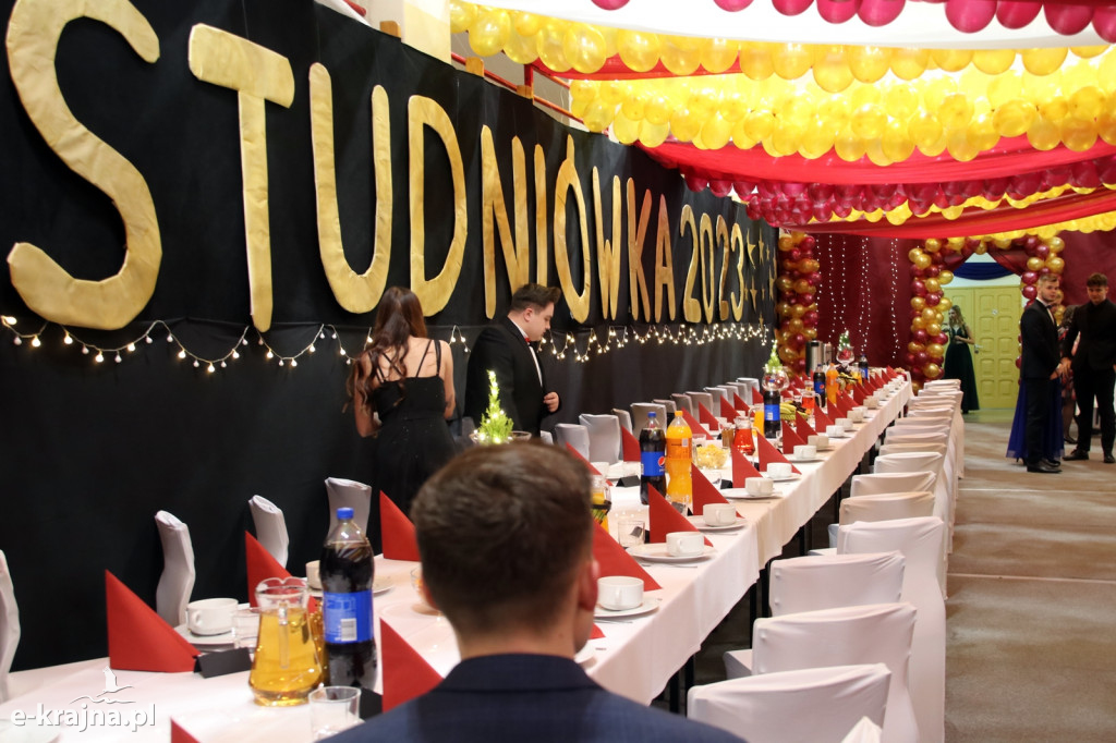 Studniówka 2023 LO w Więcborku