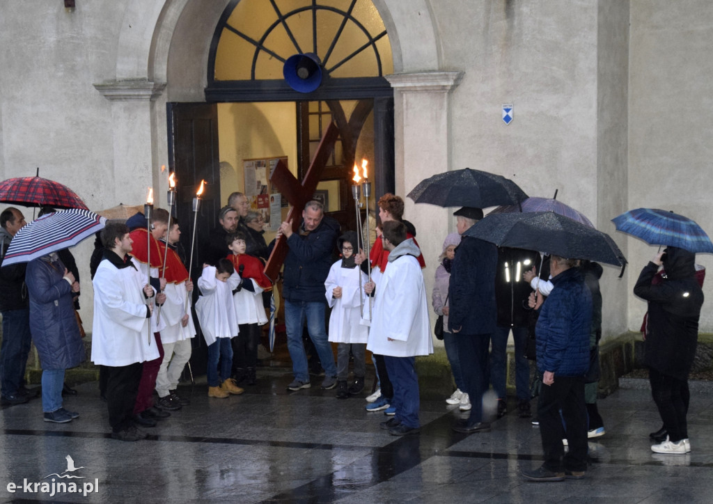 Droga Krzyżowa ulicami Sępólna