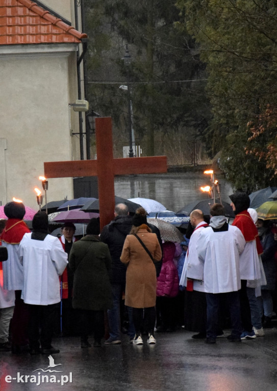 Droga Krzyżowa ulicami Sępólna