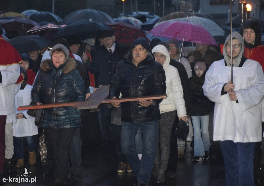 Droga Krzyżowa ulicami Sępólna