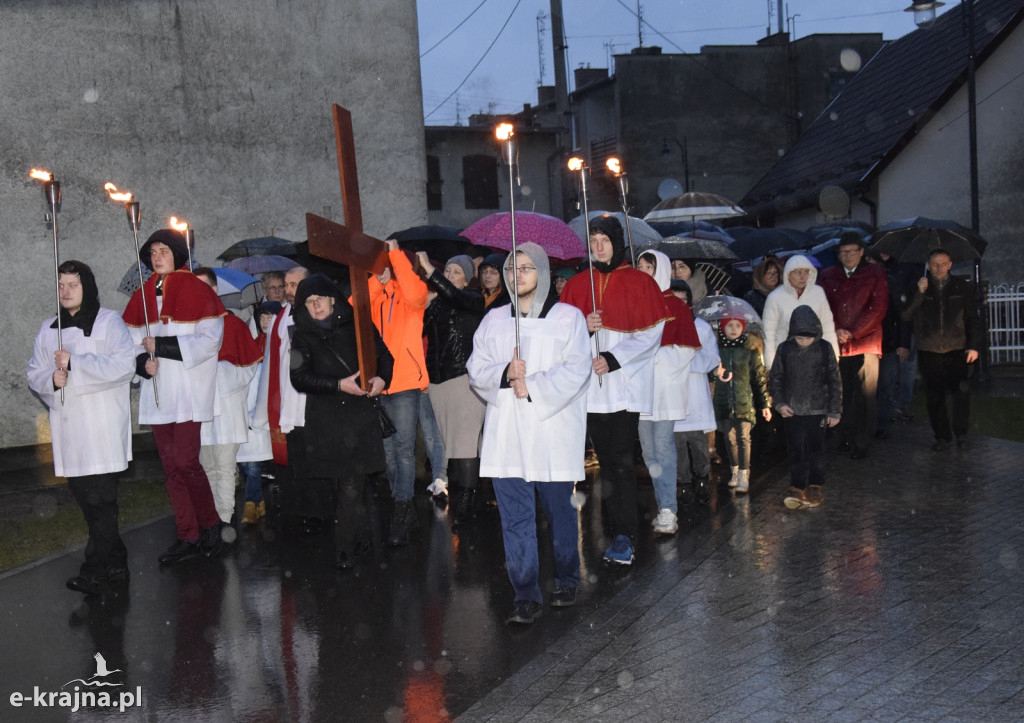 Droga Krzyżowa ulicami Sępólna