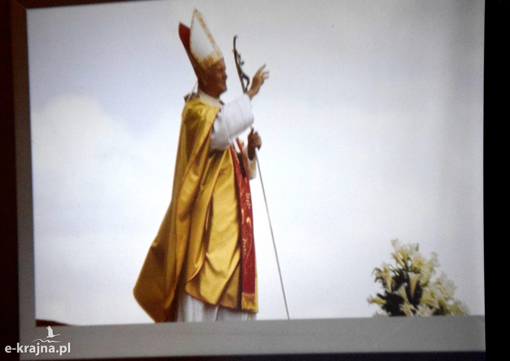 Wieczór poetycki poświęcony Janowi Pawłowi II