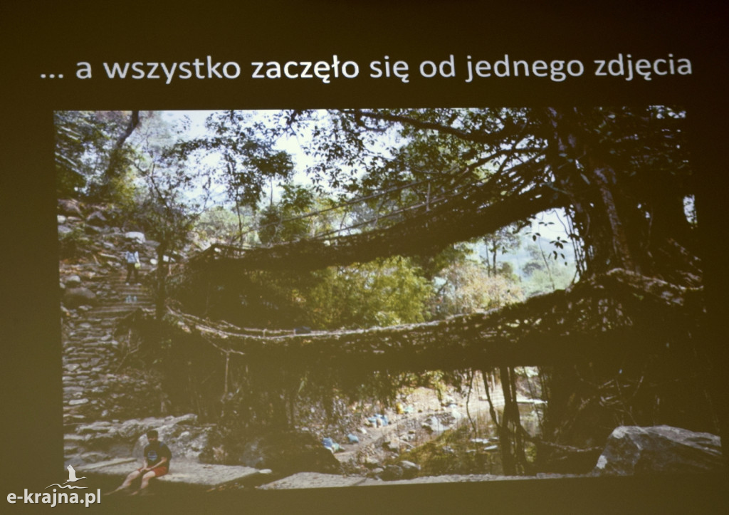 Indie w bibliotece w Więcborku