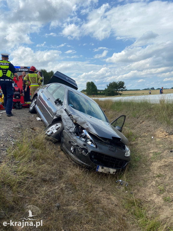 Zderzenie 3 samochodów osobowych na DK25