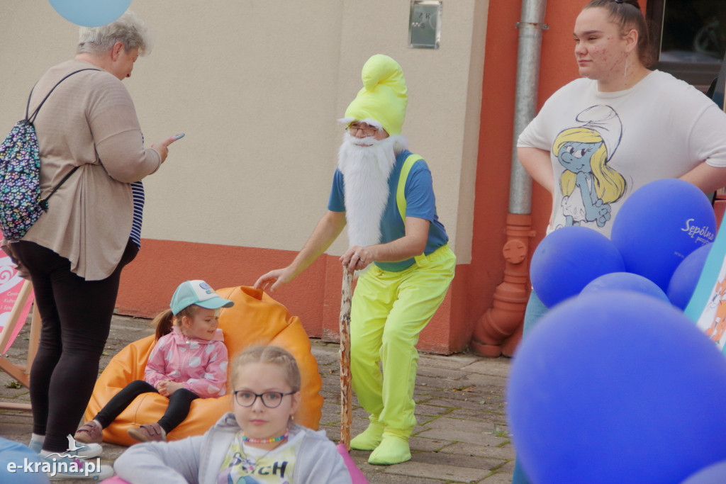 Urodzinowe śniadanie na balu u Smerfetki