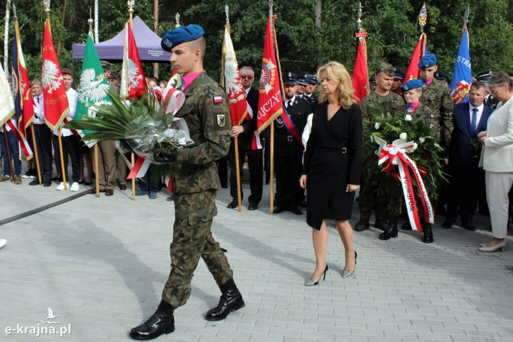 Uroczystości upamiętniające w Karolewie
