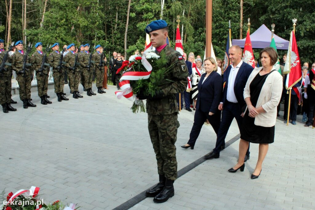 Uroczystości upamiętniające w Karolewie