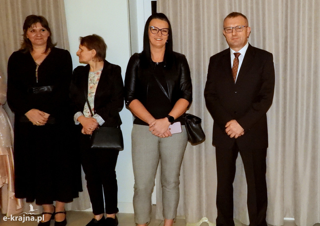 Poloneza czas zacząć! - Studniówka 2024 więcborskiego CKZiU