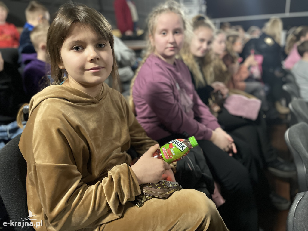 Sztuka uliczna, poszukiwanie skarbu i feryjne kino w Kamieniu